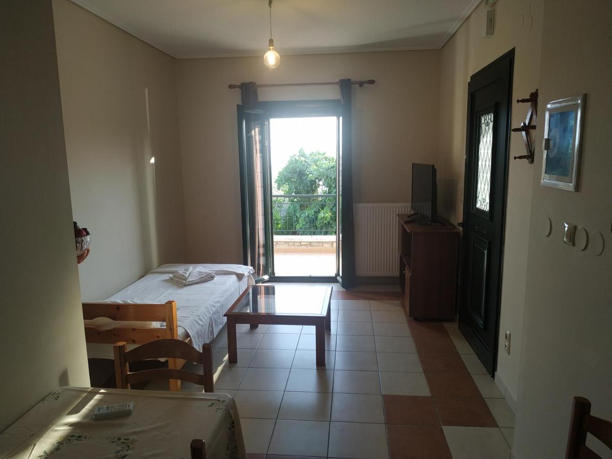 Megali Mantineia Papadeas Villas מראה חיצוני תמונה
